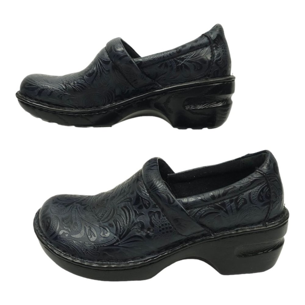 BOC Clog Wedge Comfort Shoe Womens Size 7 Navy Embossed Slip On Born Concepts - Picture 11 of 11